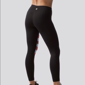 Born primitive leggings